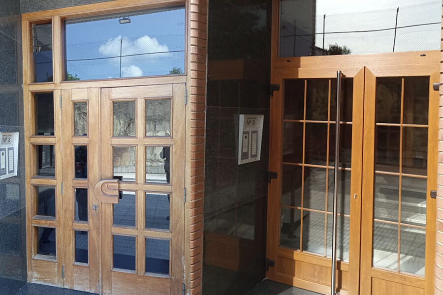 Fabricación propia puertas de entrada | Sobrinos J Moreno Avilés, Asturias