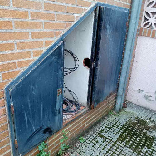 Sobrinos J.Moreno, puerta contadores antes